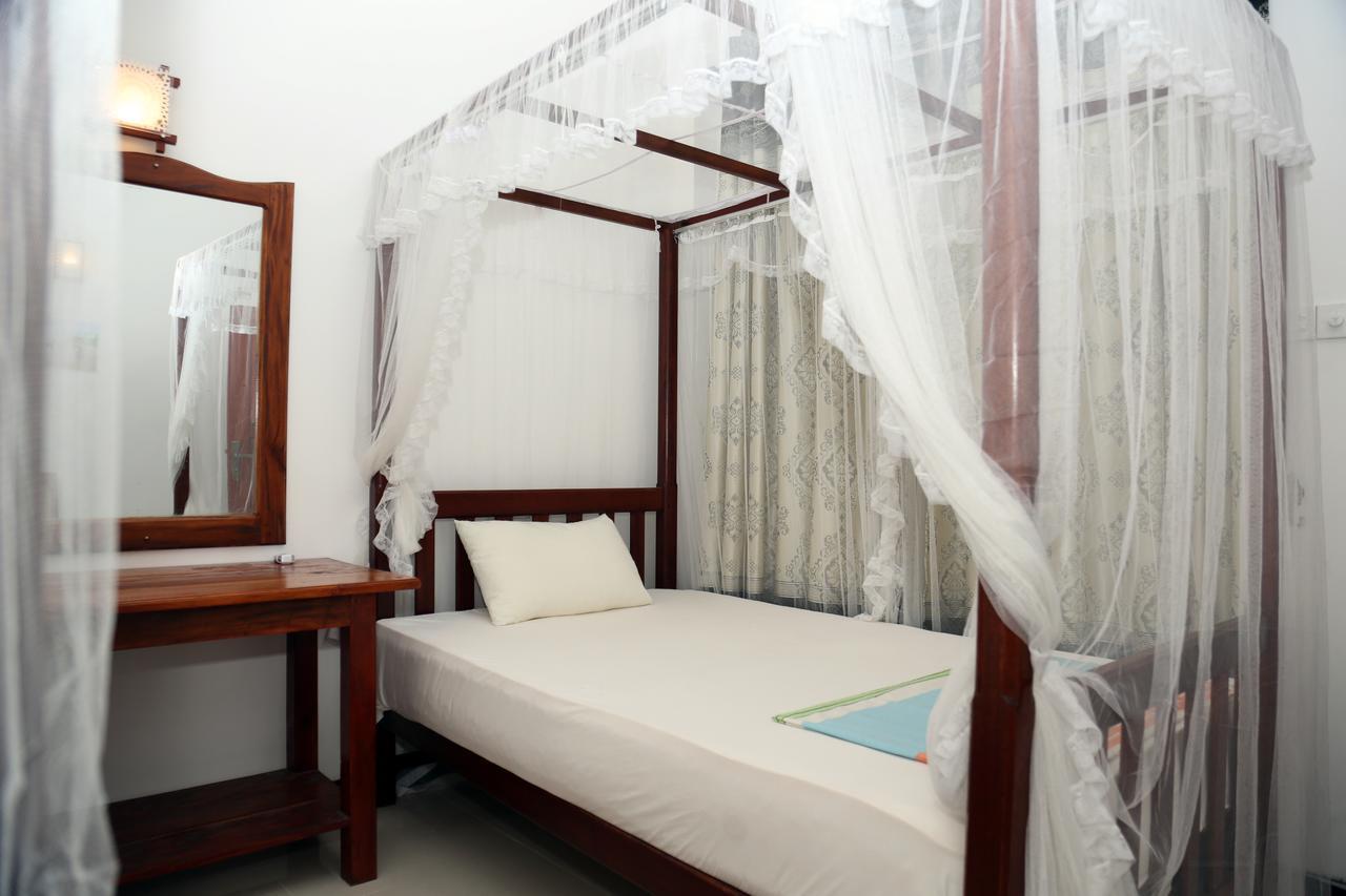 Gihan Guesthouse Mirissa Exterior foto